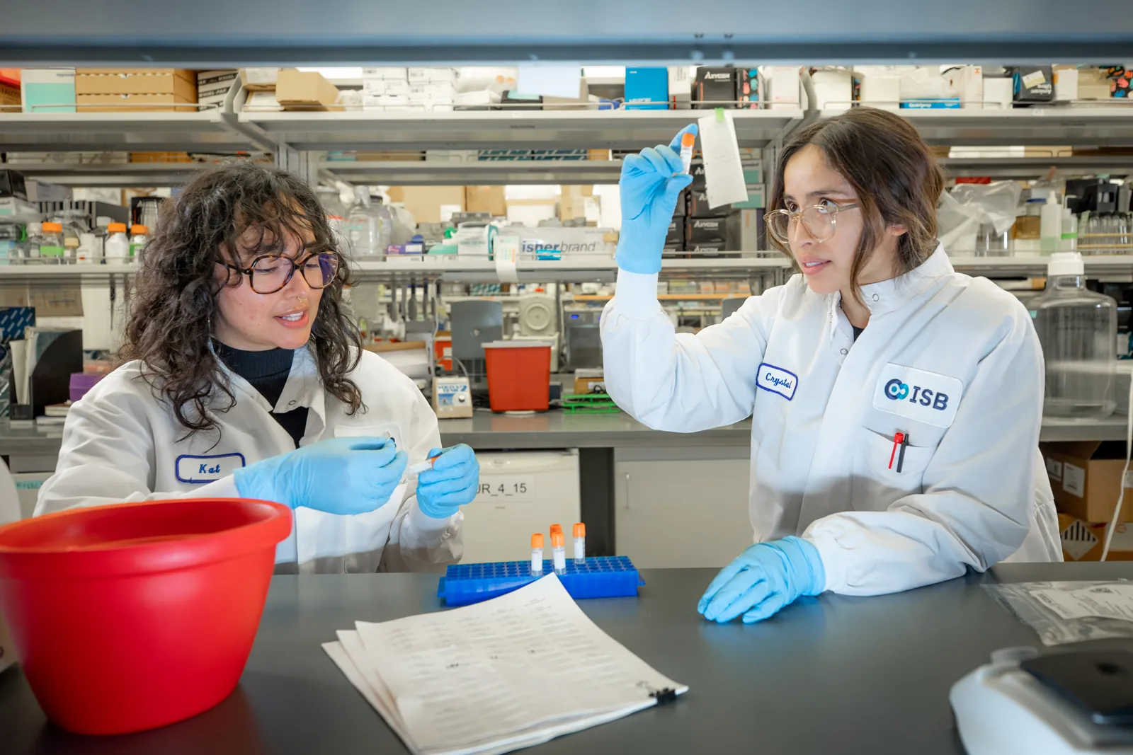 two woman from isb working in a lab