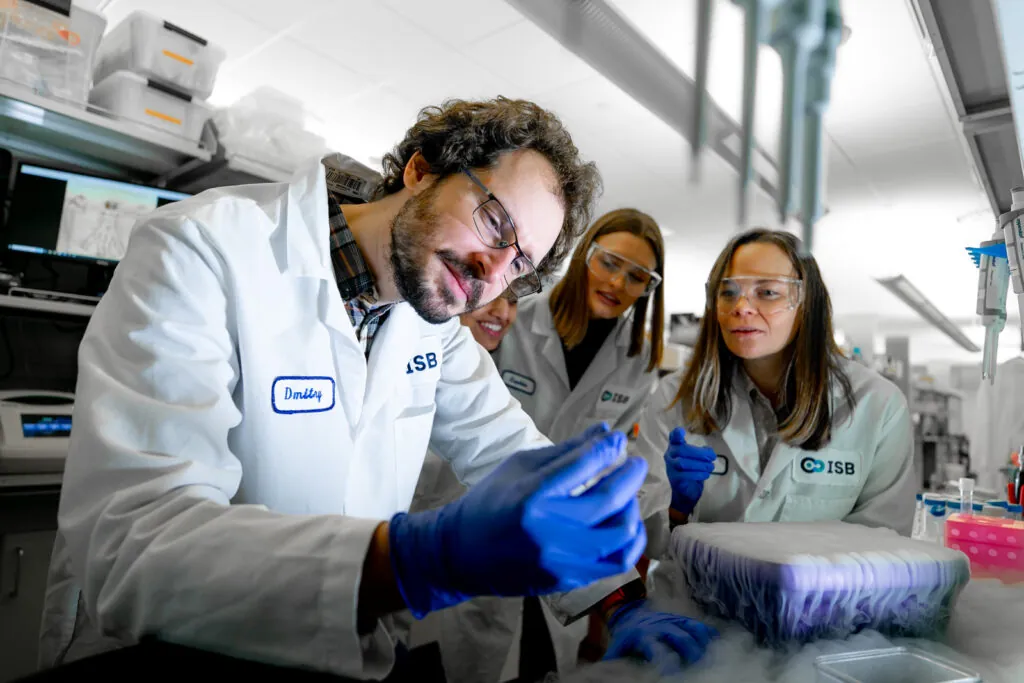 postdoc featured in a lab