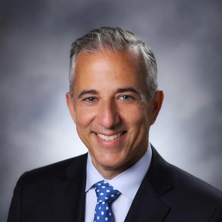 A portrait of Darryl Elmouchi.